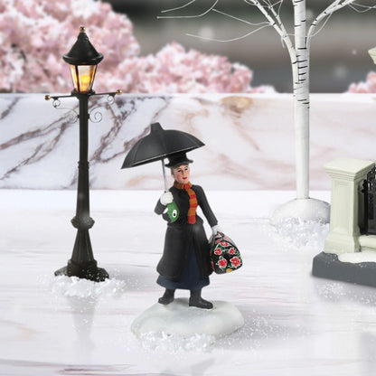 Mary Poppins Arrives